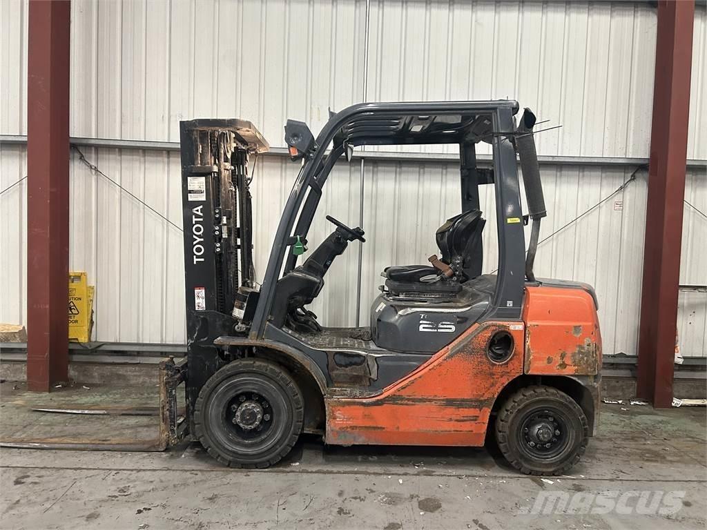Toyota 02-8FDF25 Дизельные погрузчики