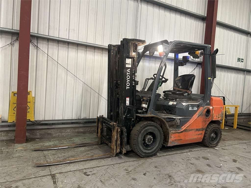 Toyota 02-8FDF25 Дизельные погрузчики