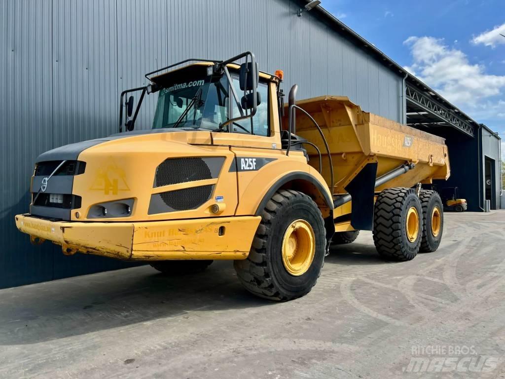 Volvo A25F Шарнирно-сочленённые самосвалы