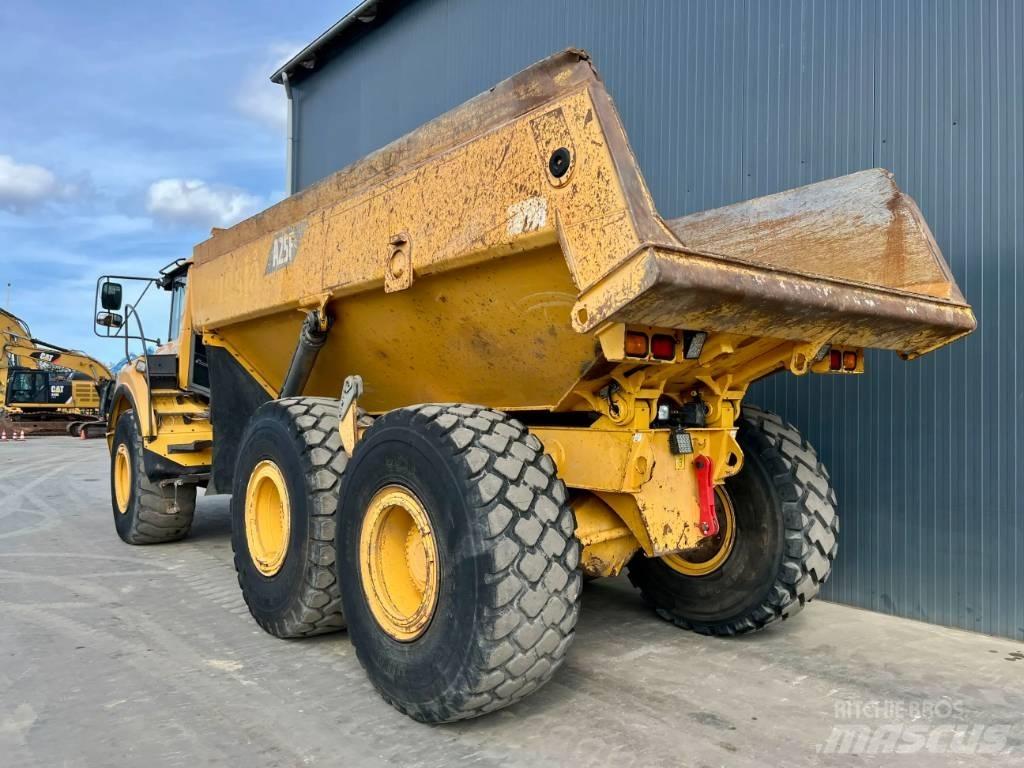 Volvo A25F Шарнирно-сочленённые самосвалы