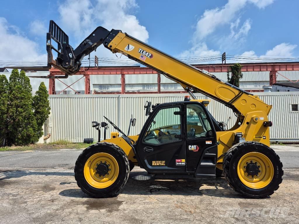 CAT TL 642 Телескопические погрузчики