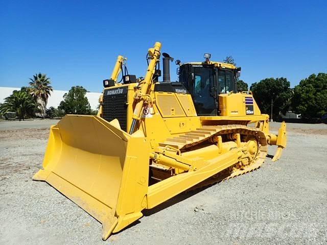 Komatsu D155AXi-8 Гусеничные бульдозеры
