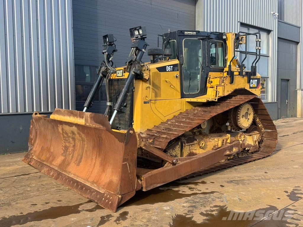 CAT D6T LGP Гусеничные бульдозеры