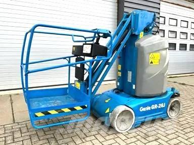 Genie GR 26 J Вертикальные мачтовые подъемники