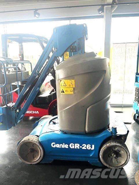 Genie GR 26 J Вертикальные мачтовые подъемники