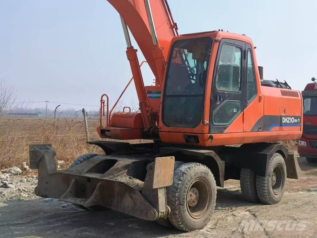 Doosan DH210W-7 Колёсные экскаваторы