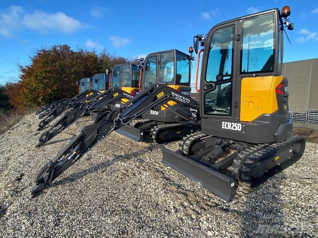 Volvo ECR 25 D Мини-экскаваторы