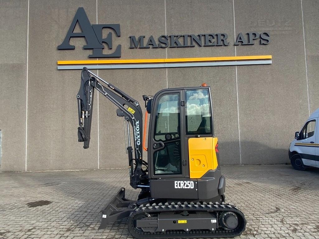 Volvo ECR 25 D Мини-экскаваторы