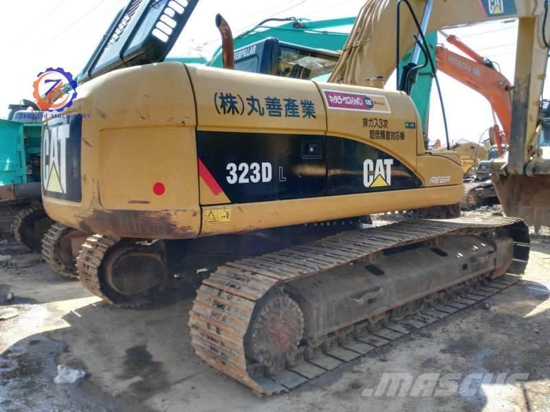 CAT 323 D L Гусеничные экскаваторы