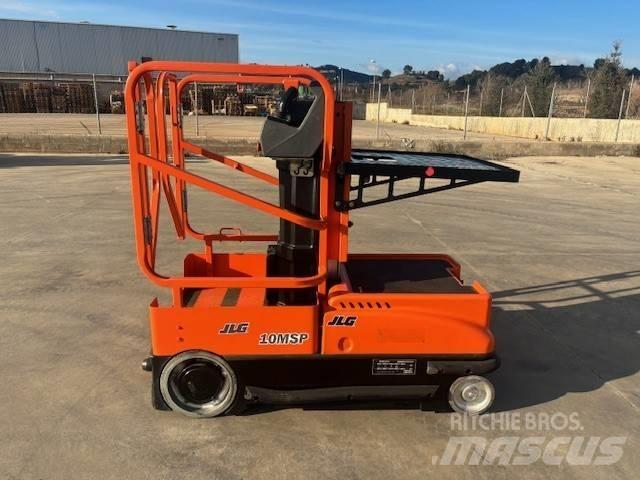 JLG 10 MSP Вертикальные мачтовые подъемники