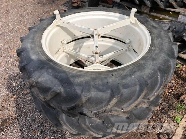 Pirelli 13.6 R38 Шины и колёса