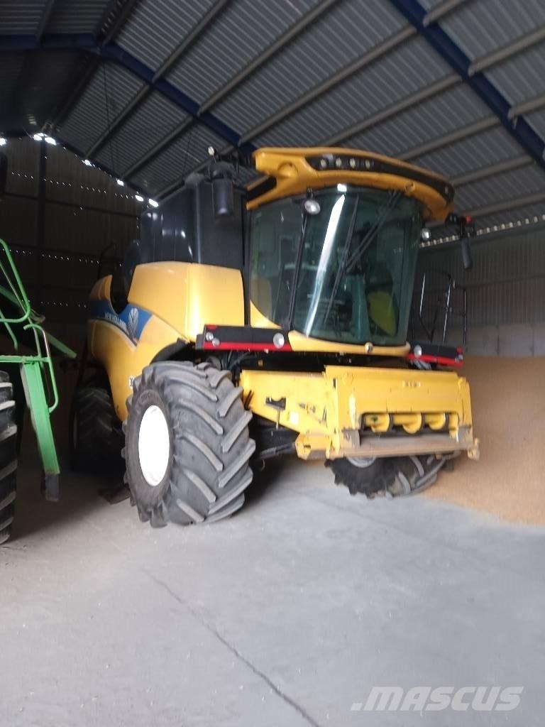 New Holland Cx 6.90 Зерноуборочные комбайны