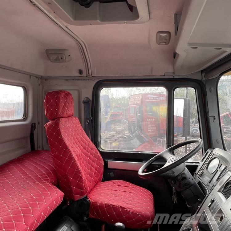 Shacman F3000 6x4 Грузовики-Самосвалы