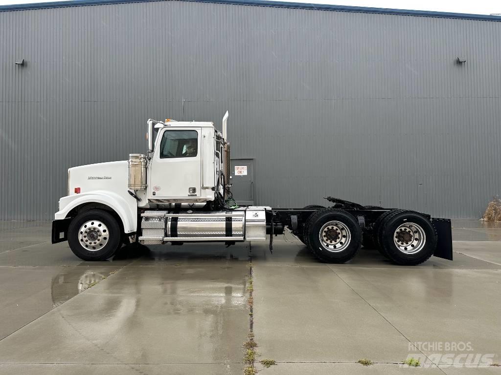 Western Star 4900 SF Седельные тягачи