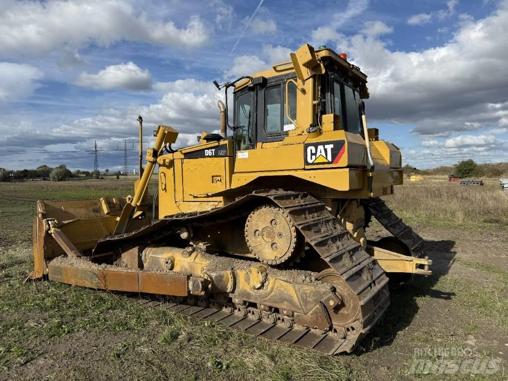 CAT D 6 T LGP Гусеничные бульдозеры