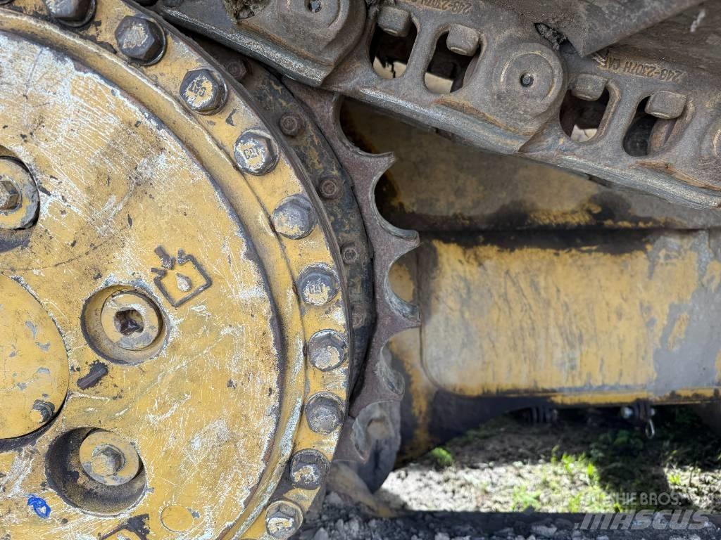 CAT D 6 T LGP Гусеничные бульдозеры
