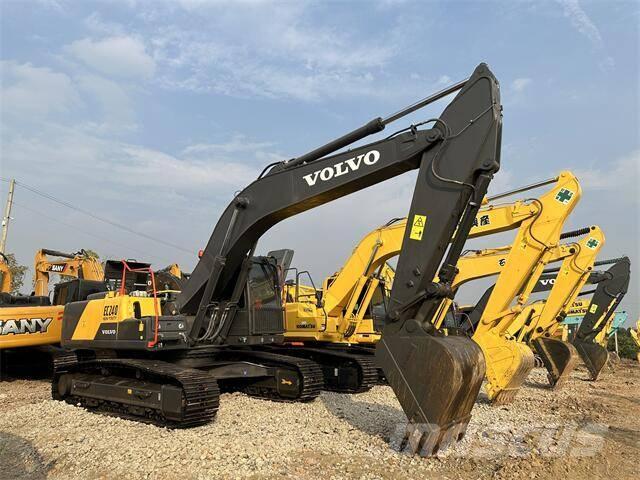 Volvo EC240 Гусеничные экскаваторы