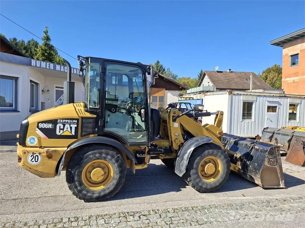 CAT 906H2 Фронтальные погрузчики