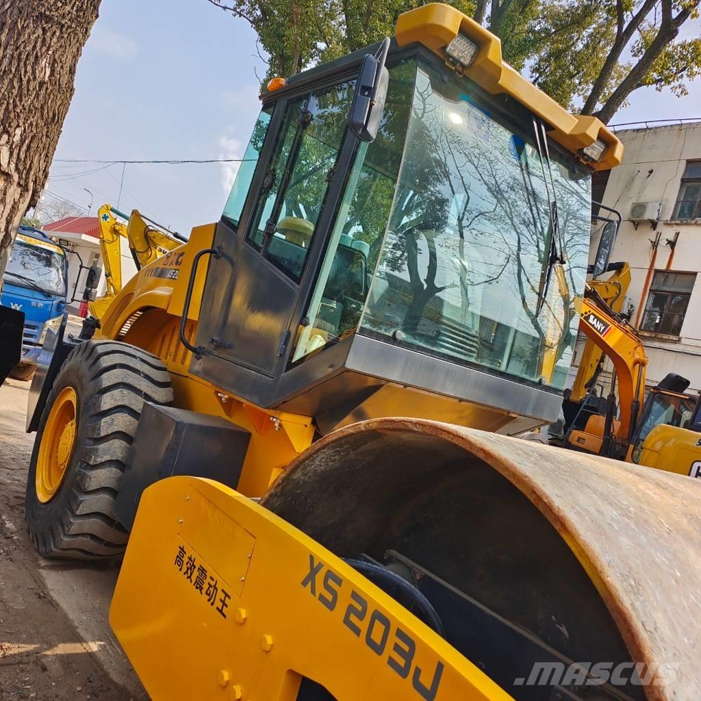 XCMG XS 203 J Грунтовые катки