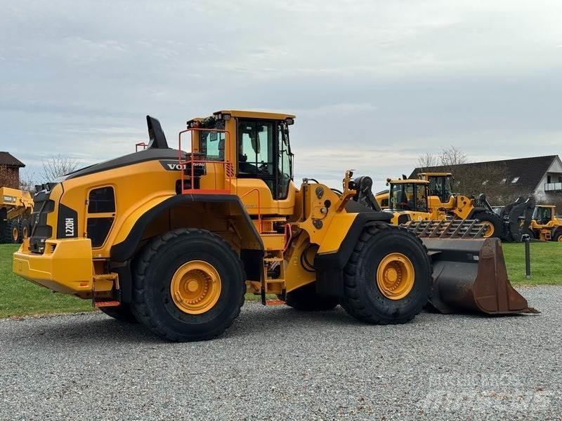 Volvo L 220 H Фронтальные погрузчики