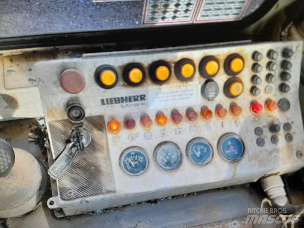 Liebherr PR 752 Гусеничные бульдозеры