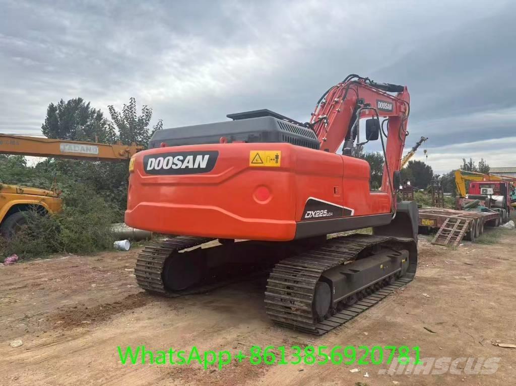 Doosan DX 225 Гусеничные экскаваторы