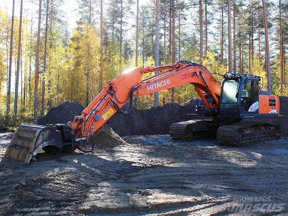 Hitachi ZX 250 LC-6 Гусеничные экскаваторы