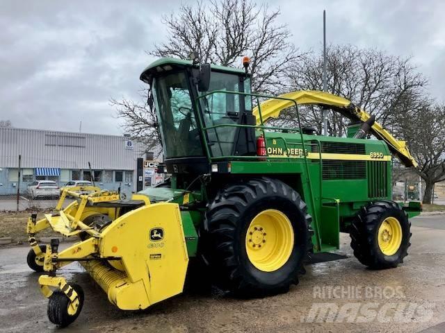 John Deere 6950 Самоходные кормоуборочные комбайны