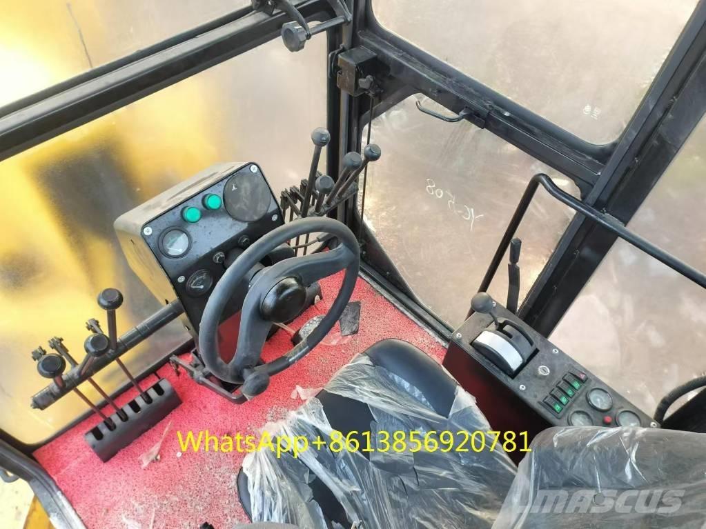 Komatsu GD 655 Грейдеры