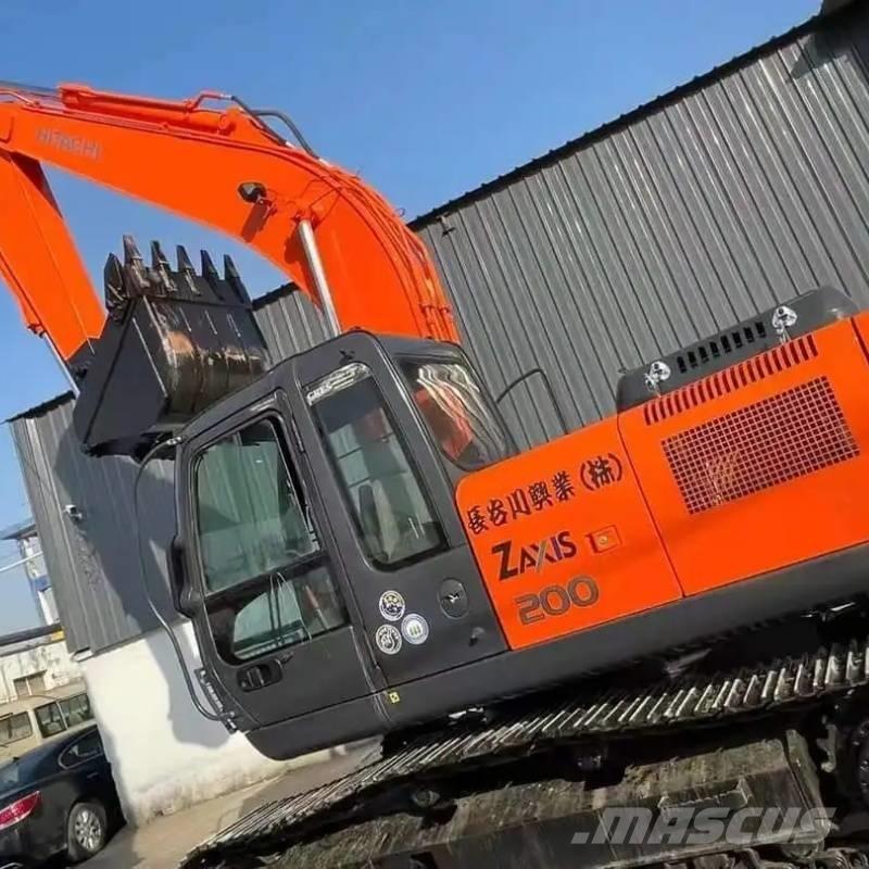 Hitachi ZX 200 Гусеничные экскаваторы