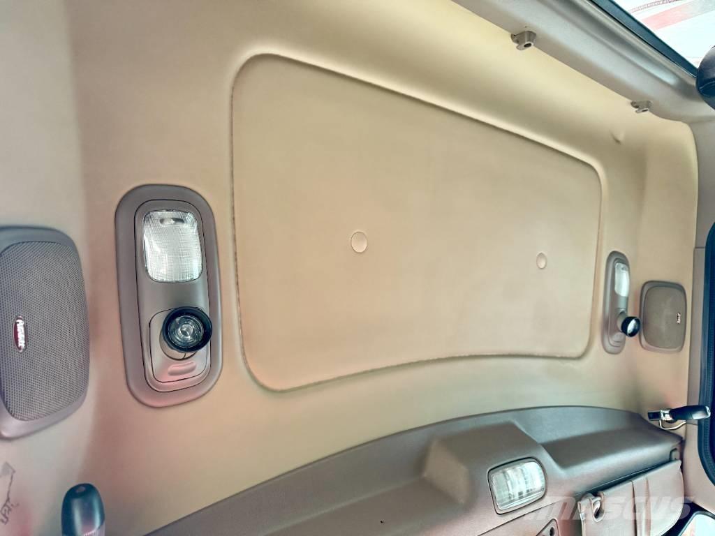 Peterbilt 379 Седельные тягачи