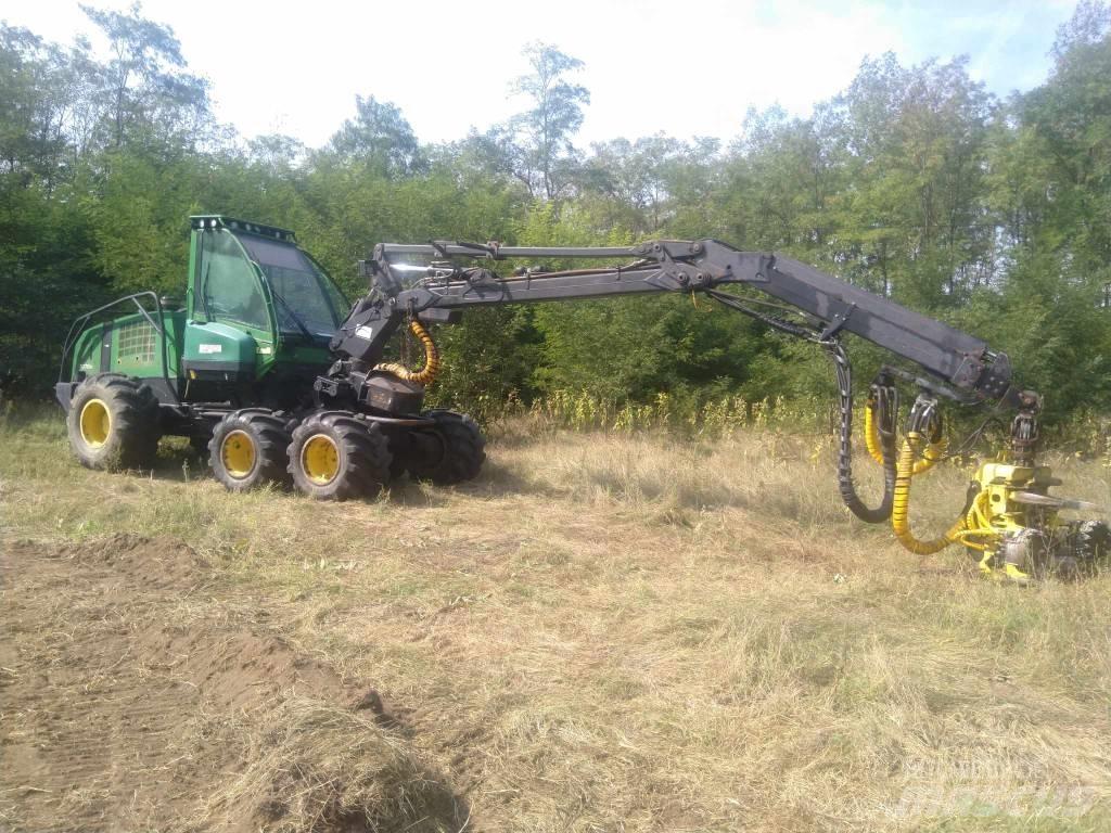 John Deere 1070 D Харвестеры