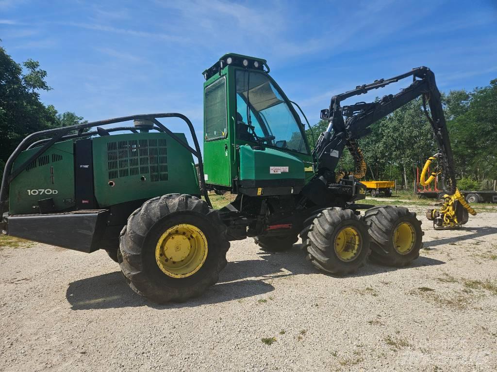 John Deere 1070 D Харвестеры
