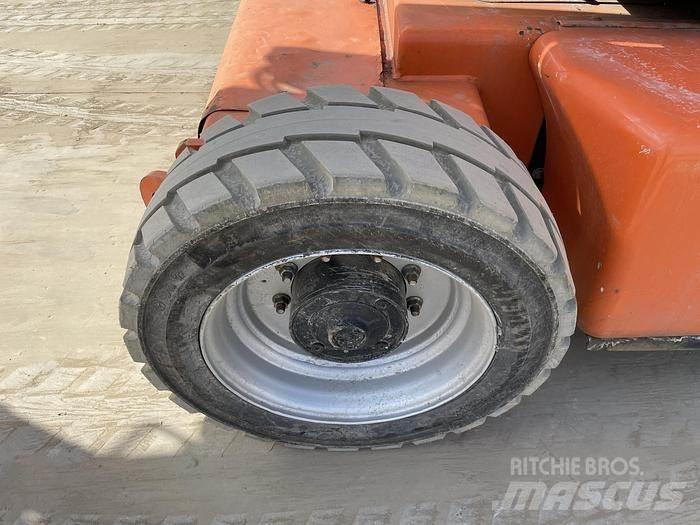 JLG E450AJ Коленчатые подъемники