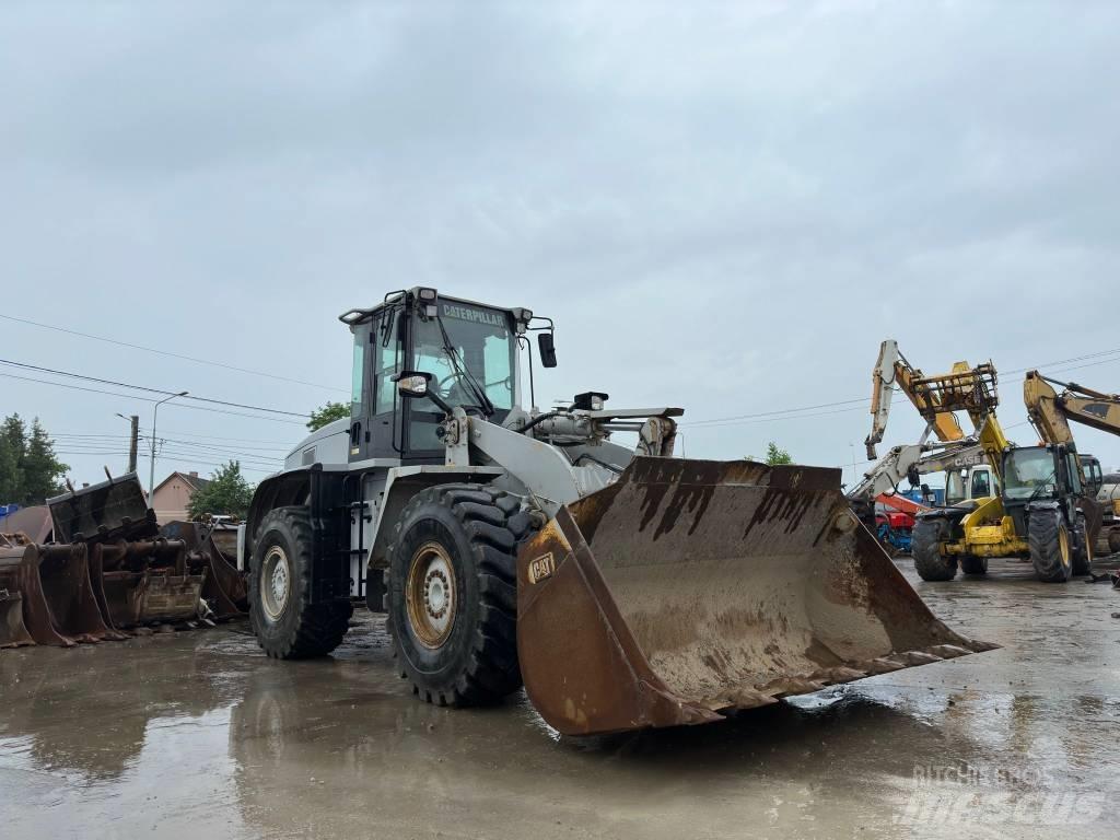 CAT 936H Фронтальные погрузчики