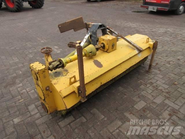 Riko M700 Другая техника для уборки снега