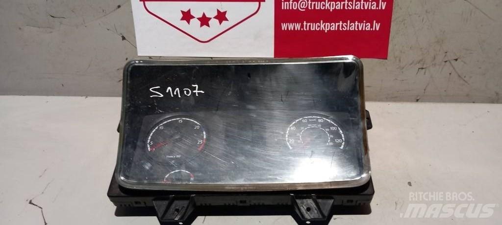 Scania R 440.  1946411 Электронные блоки