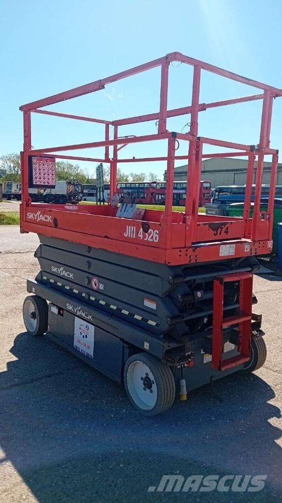 SkyJack SJ4626 Ножничные подъемники