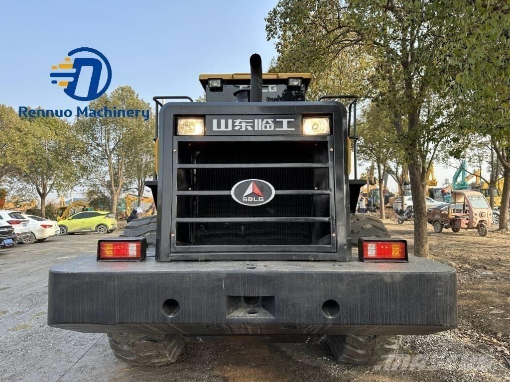 SDLG LG956L Фронтальные погрузчики