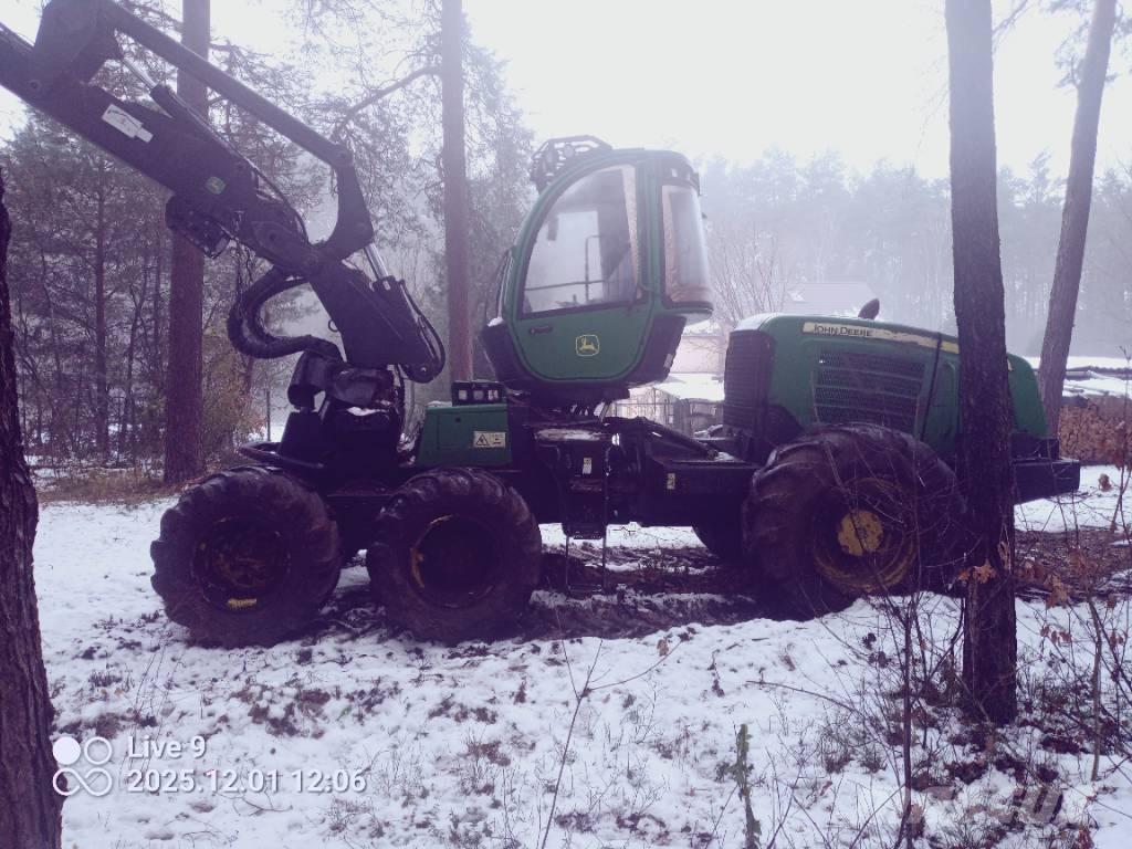 John Deere 1170 E Харвестеры