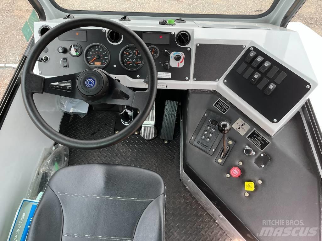 Capacity TJ5000 Терминальные тягачи