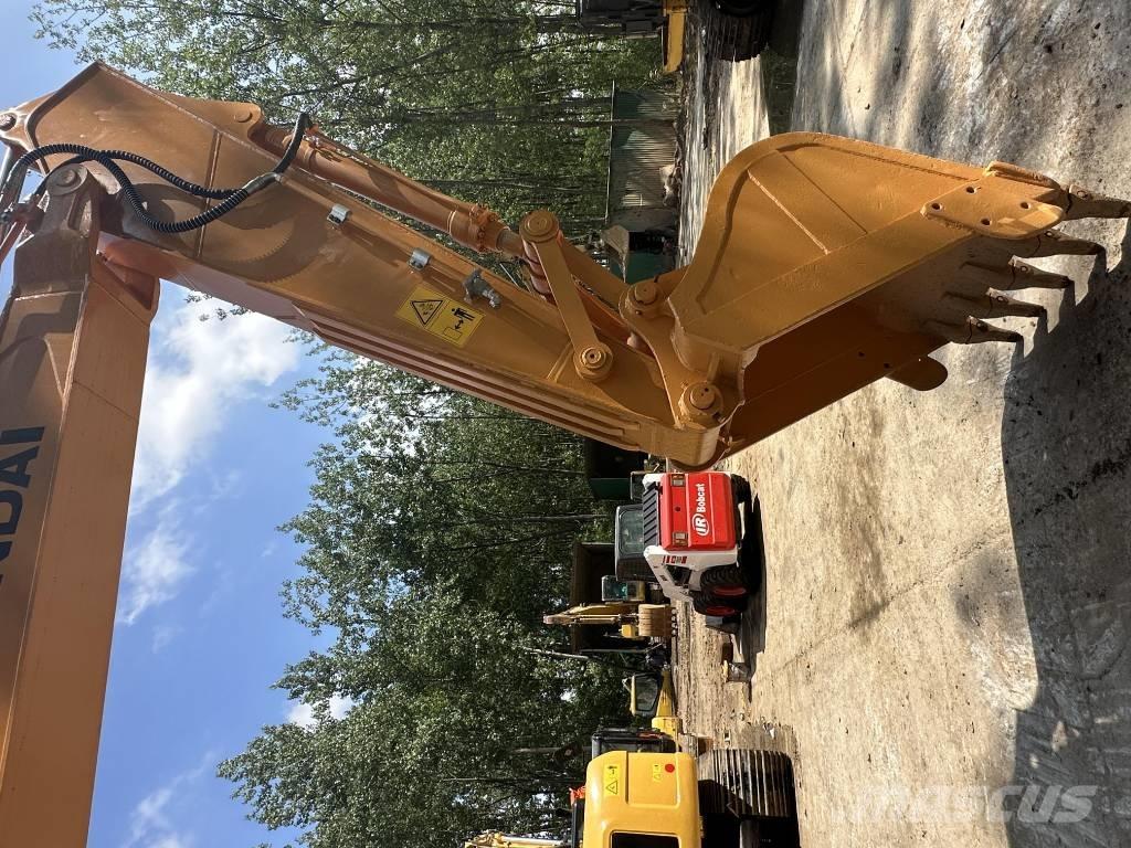 Hyundai R220LC-9S Гусеничные экскаваторы