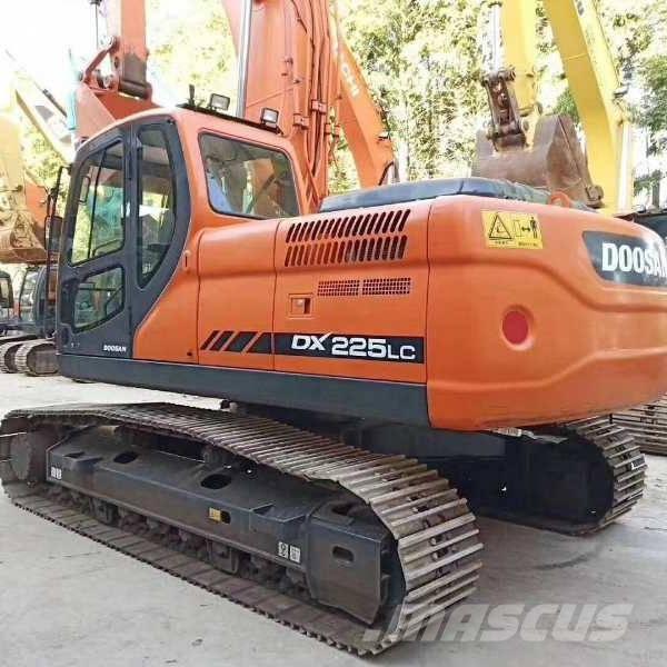 Doosan dx225 Гусеничные экскаваторы