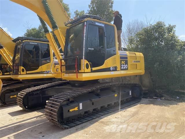 Komatsu PC 220-8 Гусеничные экскаваторы