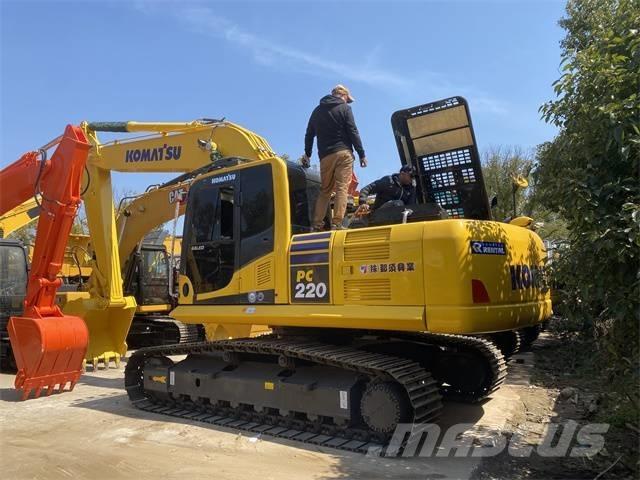Komatsu PC 220-8 Гусеничные экскаваторы