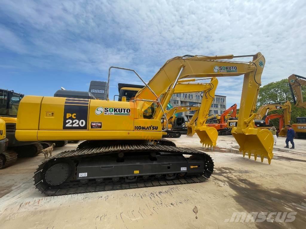 Komatsu PC 220-7 Гусеничные экскаваторы