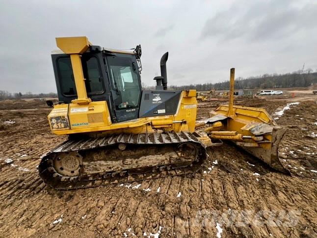 Komatsu D 41 E Гусеничные бульдозеры