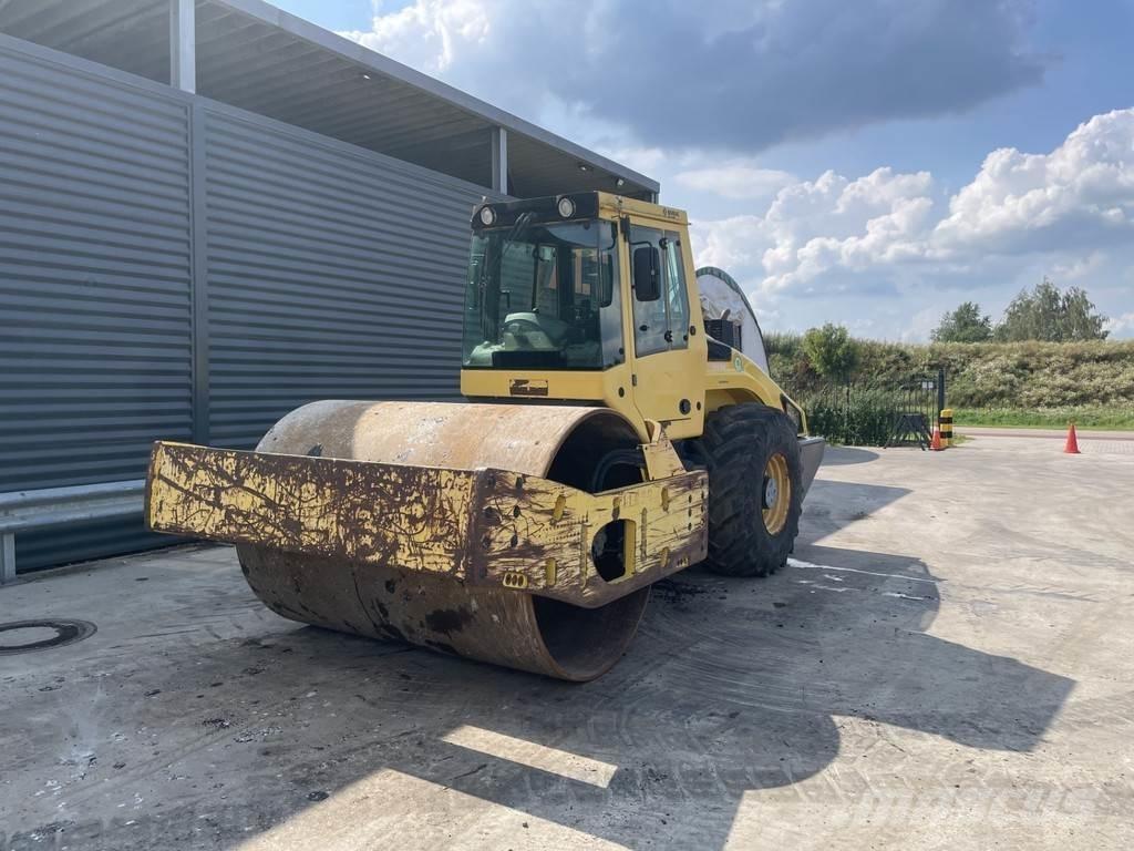 Bomag BW 216 DH-4 Грунтовые катки