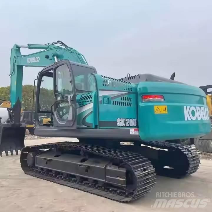 Kobelco SK200 Гусеничные экскаваторы