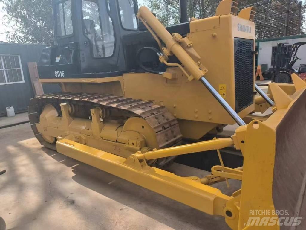 Shantui SD 16 Гусеничные бульдозеры